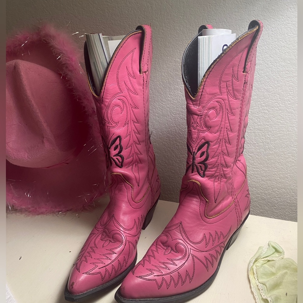 Pink cowboy boots!